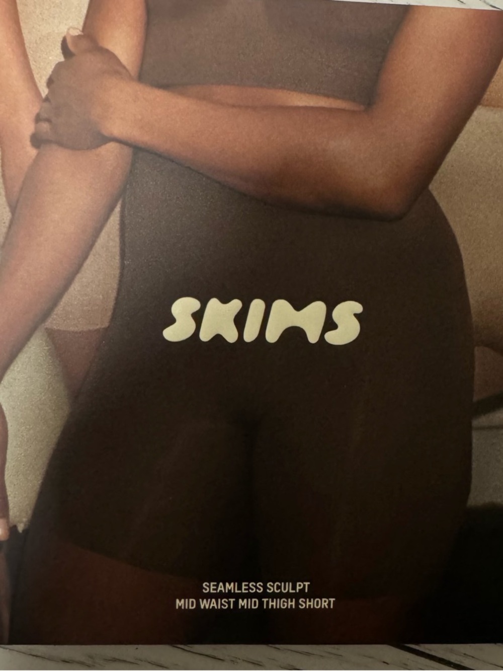 SKIMS Seamless Sculpt Mid Waist Mid Thigh Shorts - black